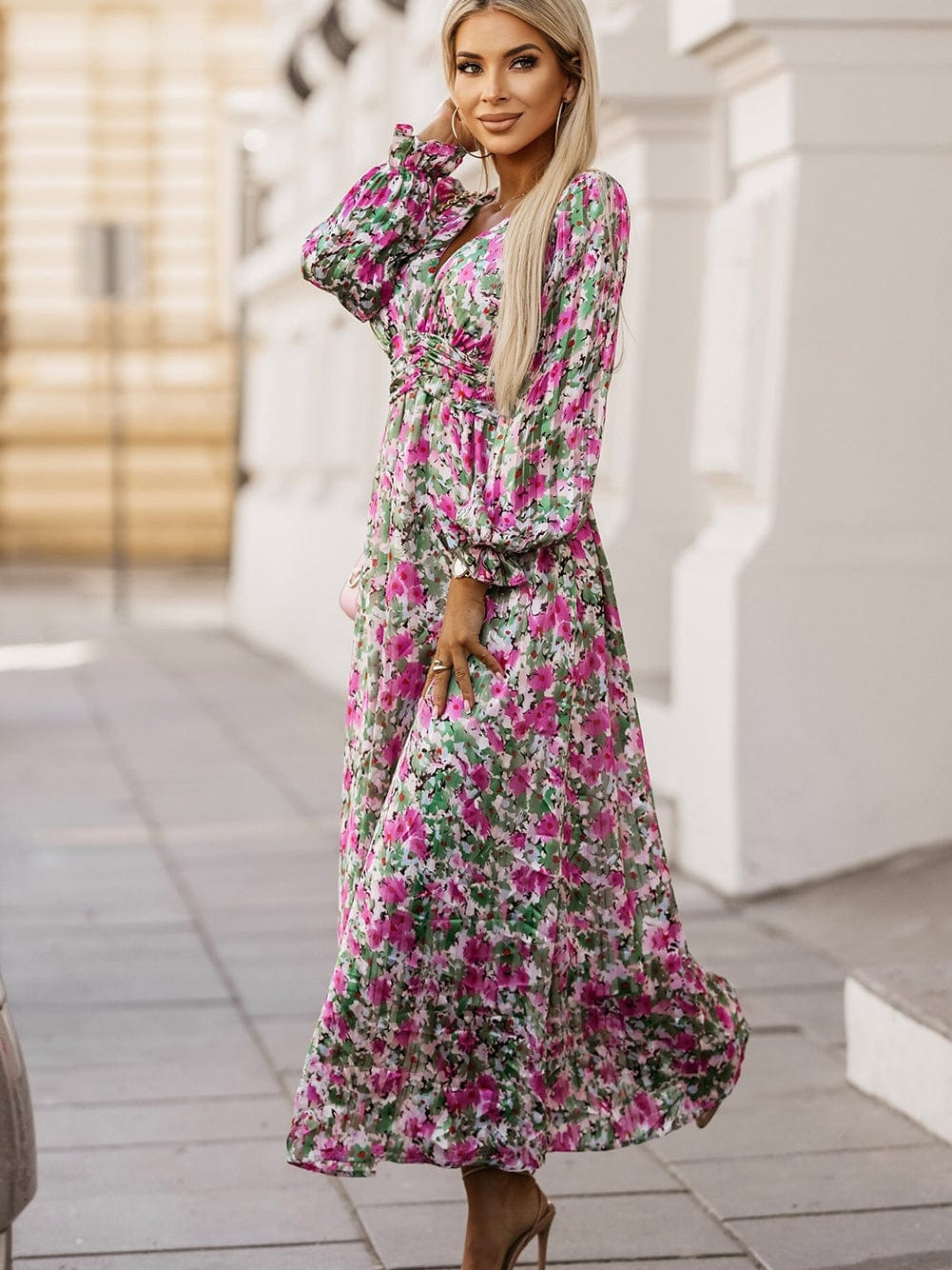 Green Blossom Beauty V Neck Ruched Maxi Dress with Cinched Waist