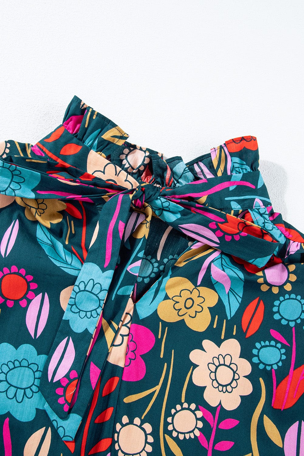 Green Blossom Tie-Up V-Neck Puff Sleeve Blouse