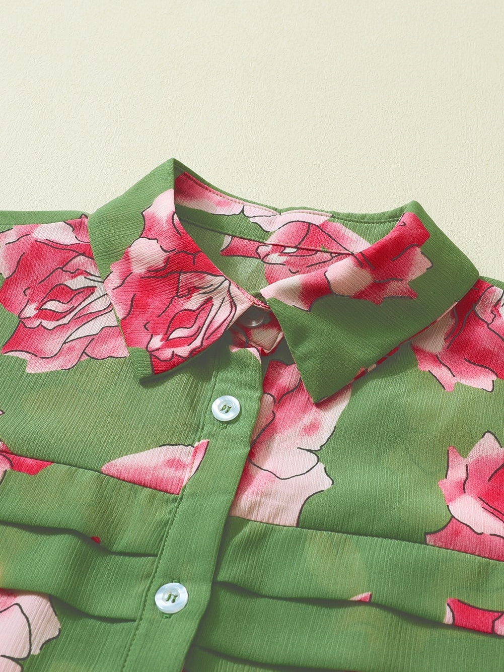 Green Botanical Blossom Pleated Accent Balloon Sleeve Blouse