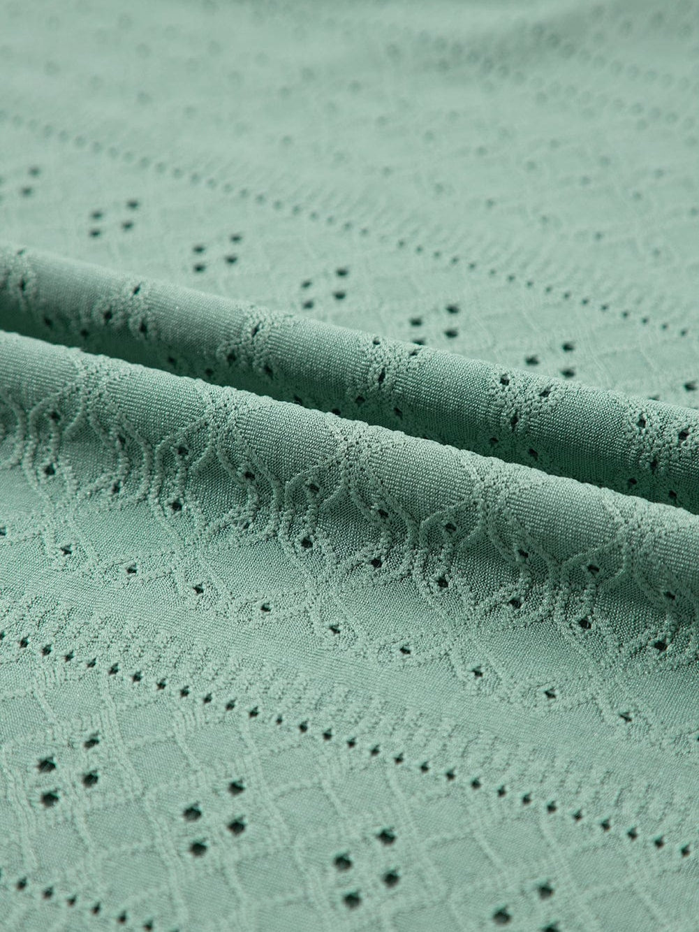 Green Crochet Lace V-Neck Sleeveless Tank Top with Elegant Hollowouts