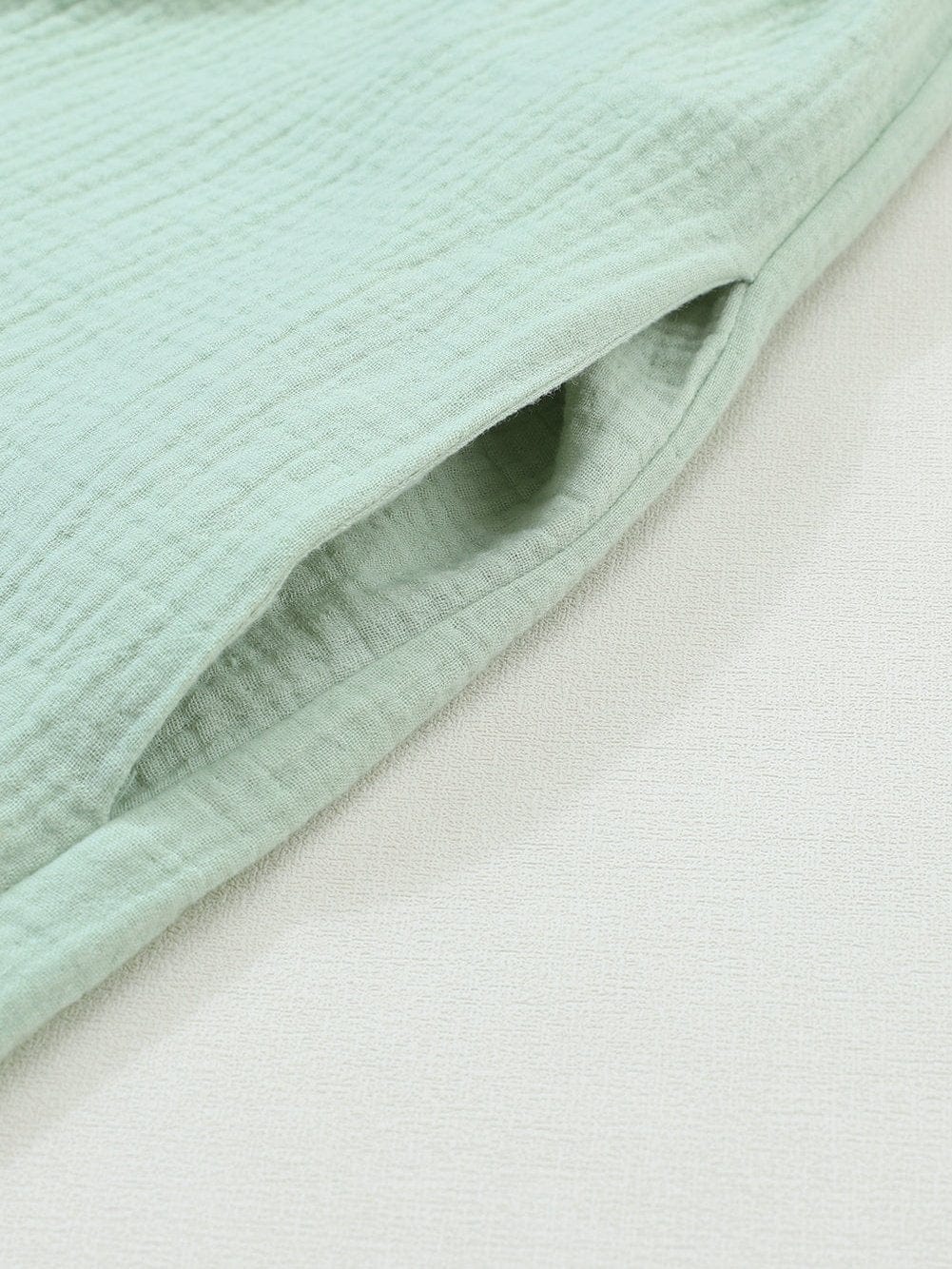 Green Patchwork Crinkle Puff Sleeve Shirt Dress with Eye-catching Design