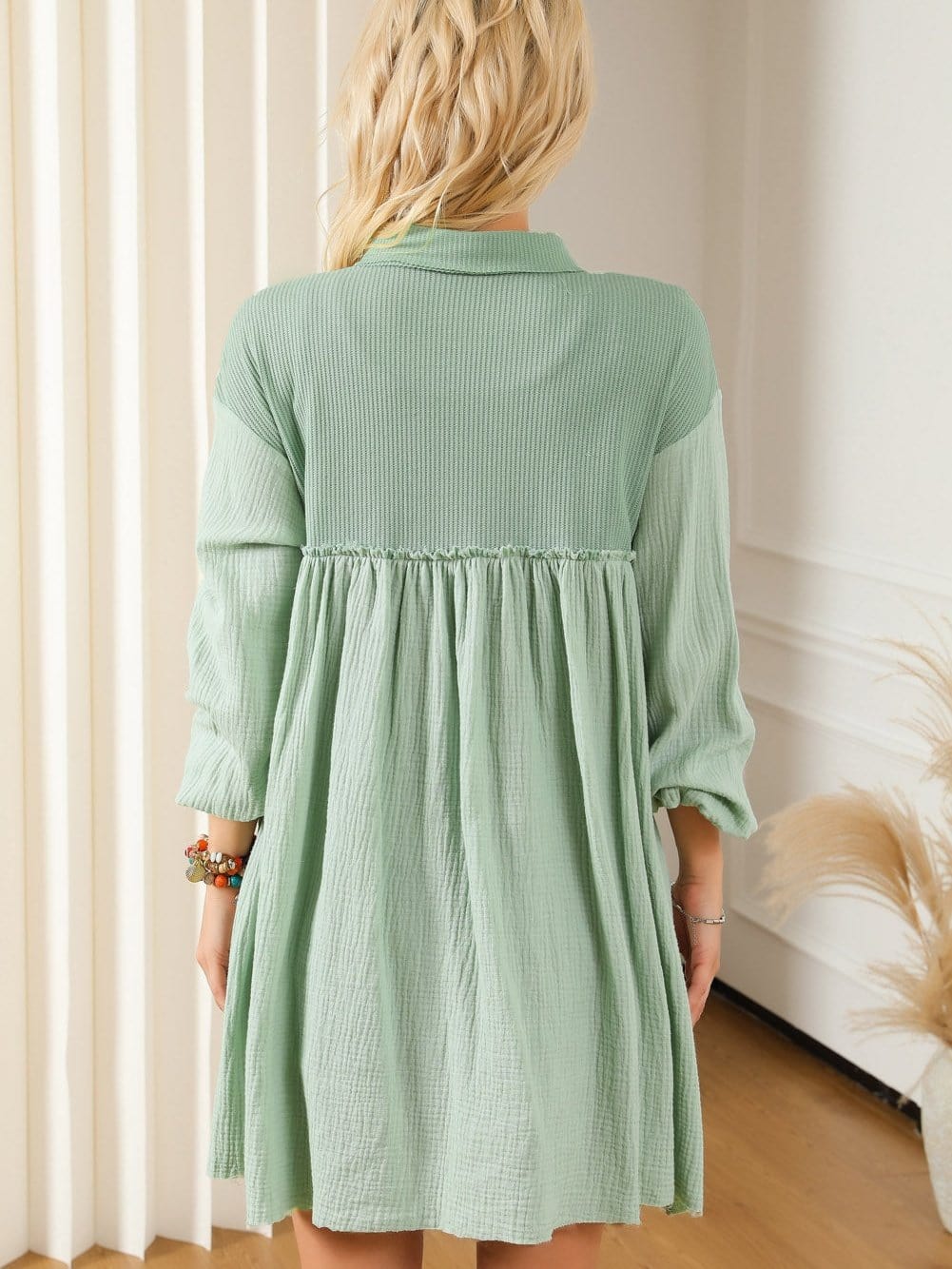Green Patchwork Crinkle Puff Sleeve Shirt Dress with Eye-catching Design