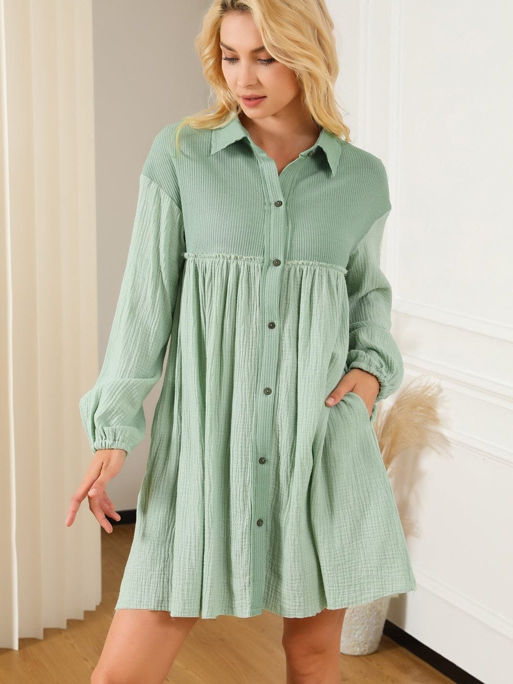 Green Patchwork Crinkle Puff Sleeve Shirt Dress with Eye-catching Design