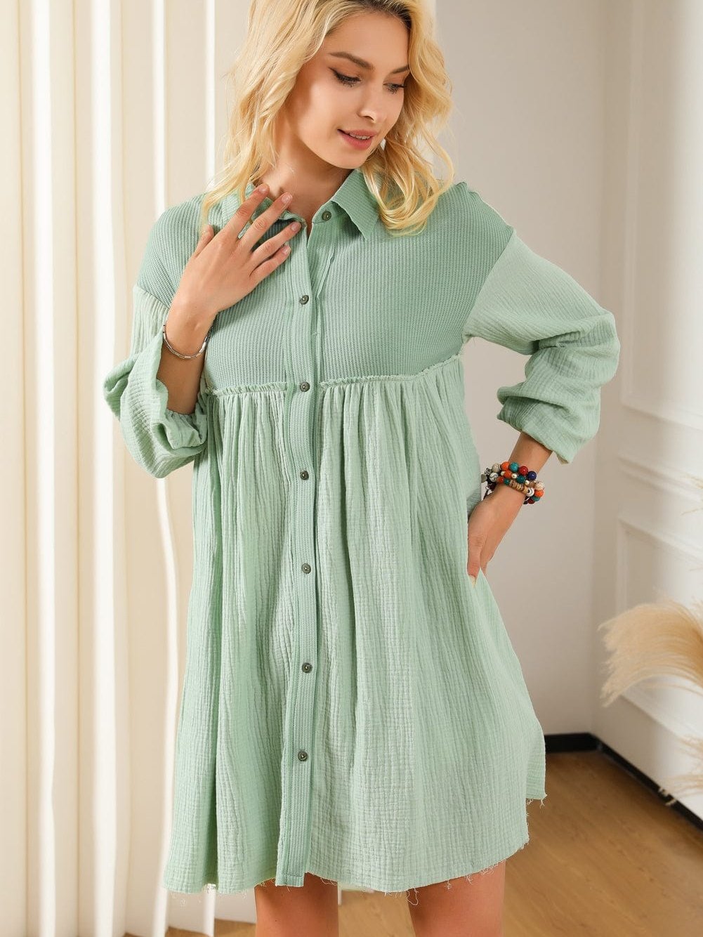 Green Patchwork Crinkle Puff Sleeve Shirt Dress with Eye-catching Design