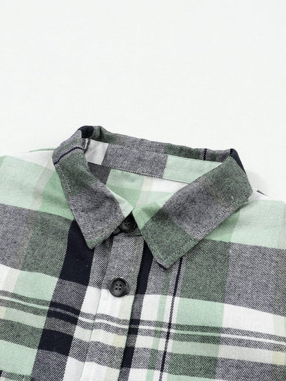 Green Plaid Button-Up Shirt with Chest Pockets