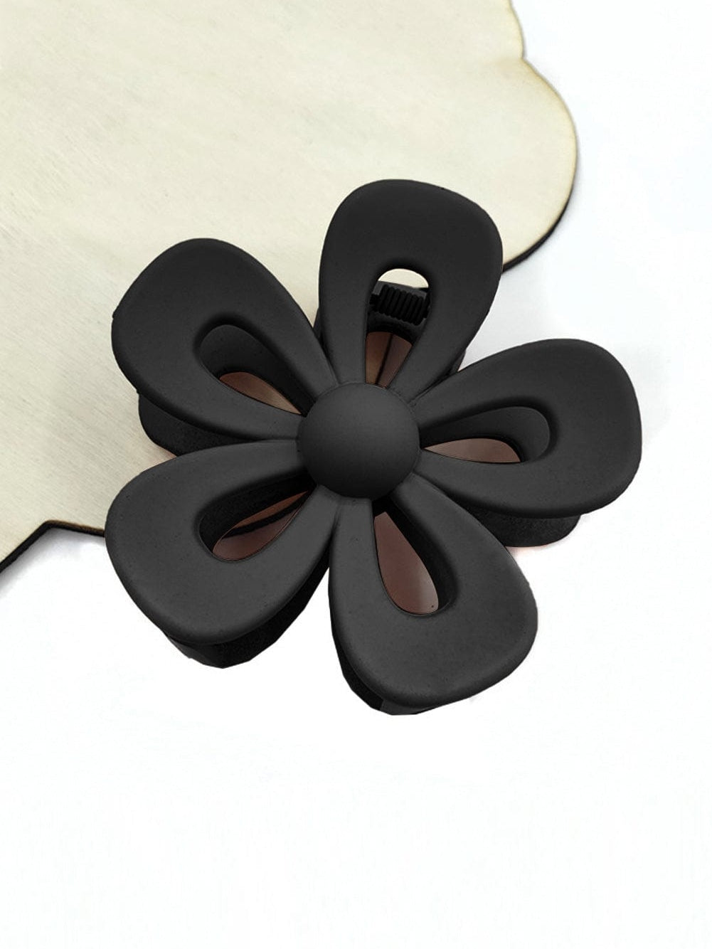 Hollowed Floral Black Hair Claw Clip