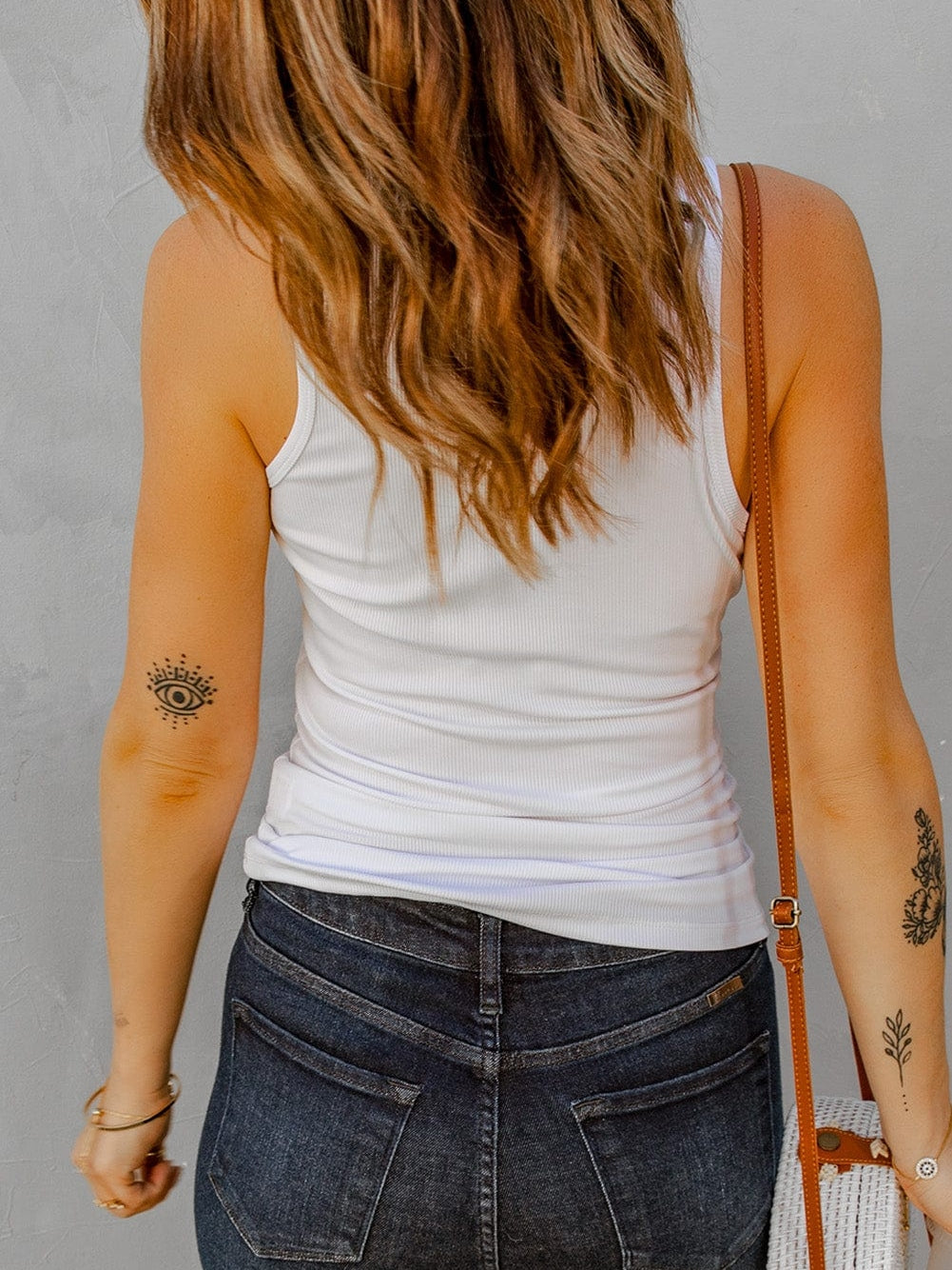 Ivory V-Neck Textured Knit Sleeveless Top