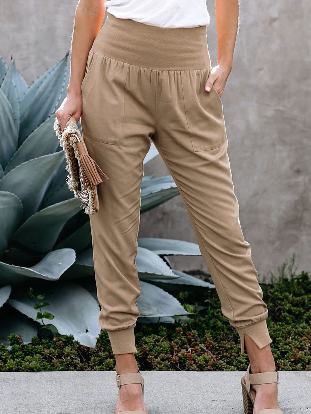 Khaki Pocketed Casual Joggers