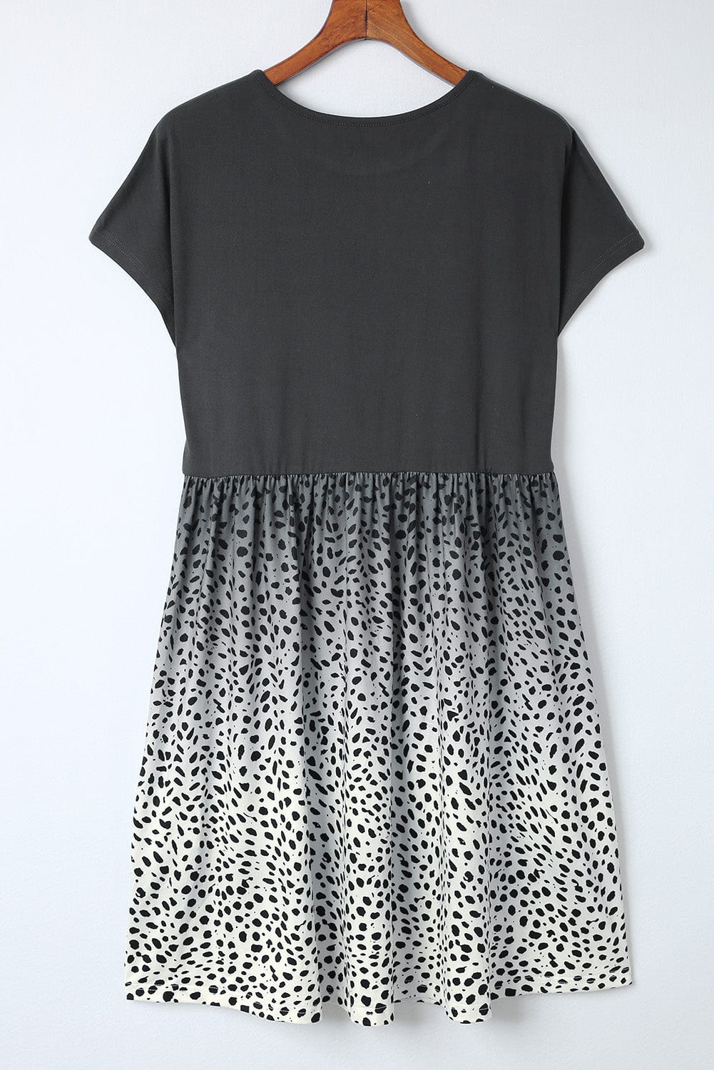 Leopard Print Casual Tunic Dress with Polka Dot Accents