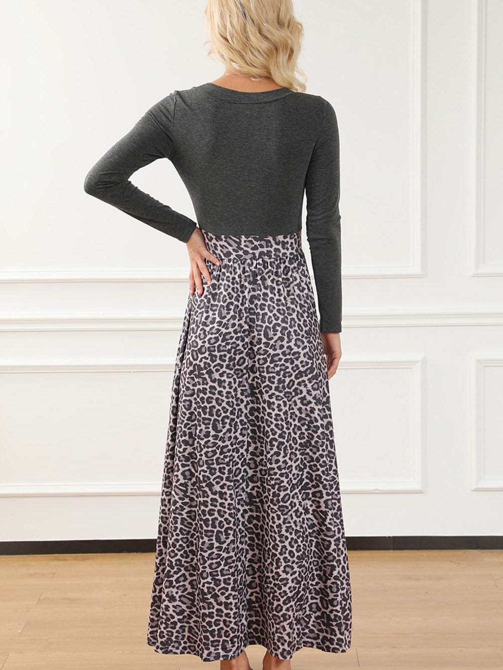 Leopard Print Maxi Dress with Fitted Bodice and Long Sleeves