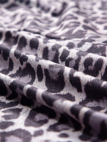 Leopard Print Maxi Dress with Fitted Bodice and Long Sleeves