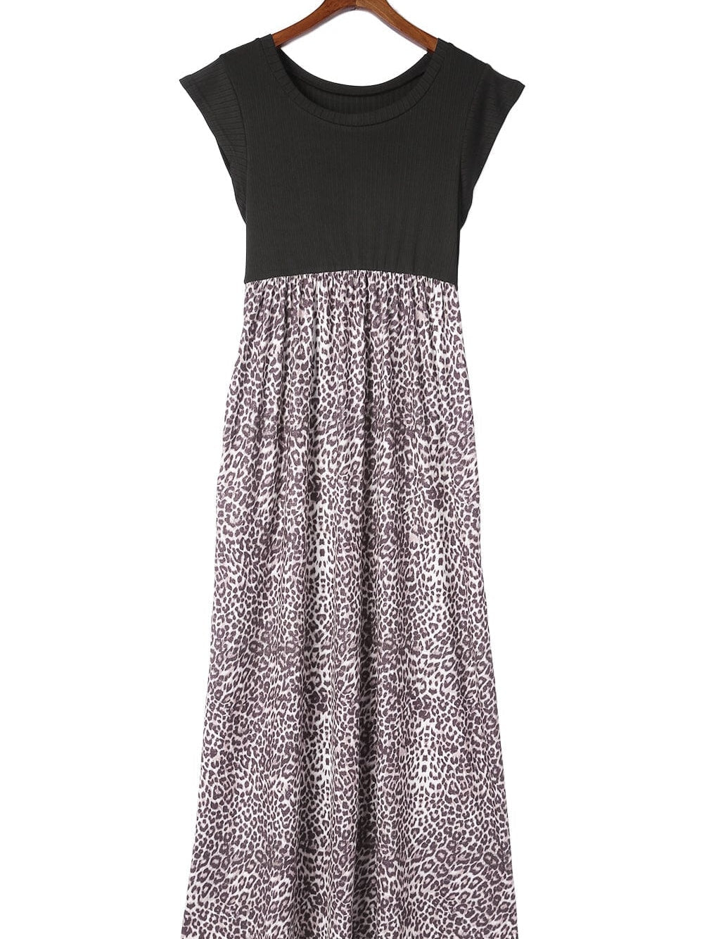 Leopard Print Ribbed Maxi Dress with Flutter Sleeves and Pockets