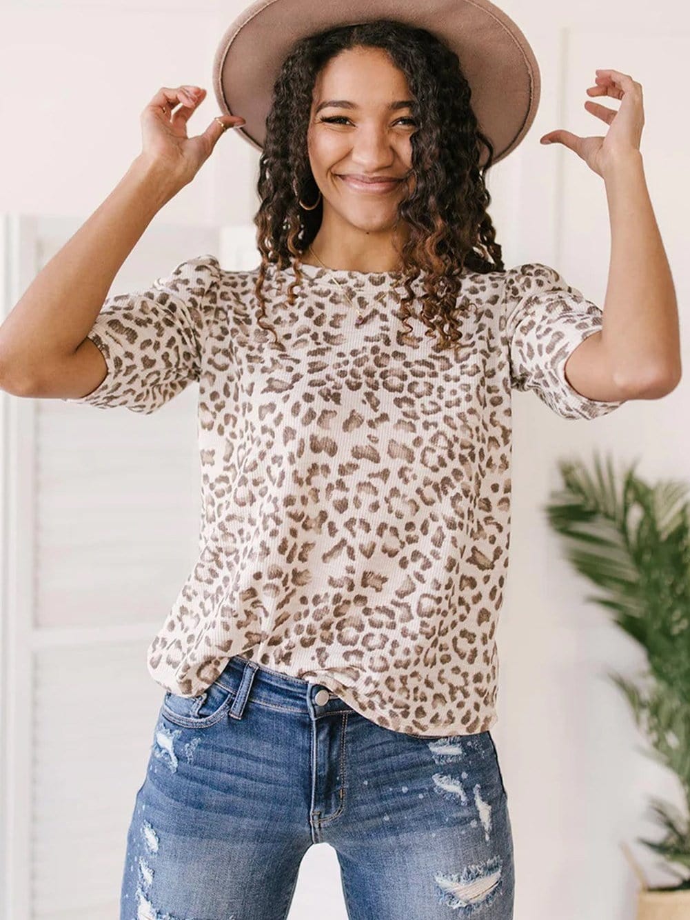 Leopard Print Ruched Sleeve Textured Multicolour Tee