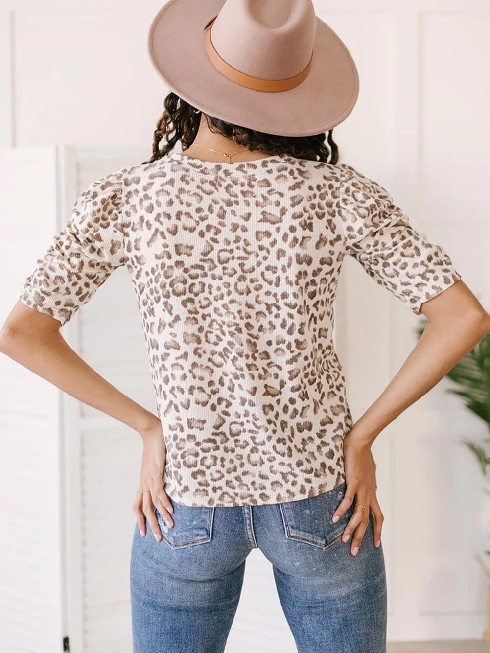 Leopard Print Ruched Sleeve Textured Multicolour Tee