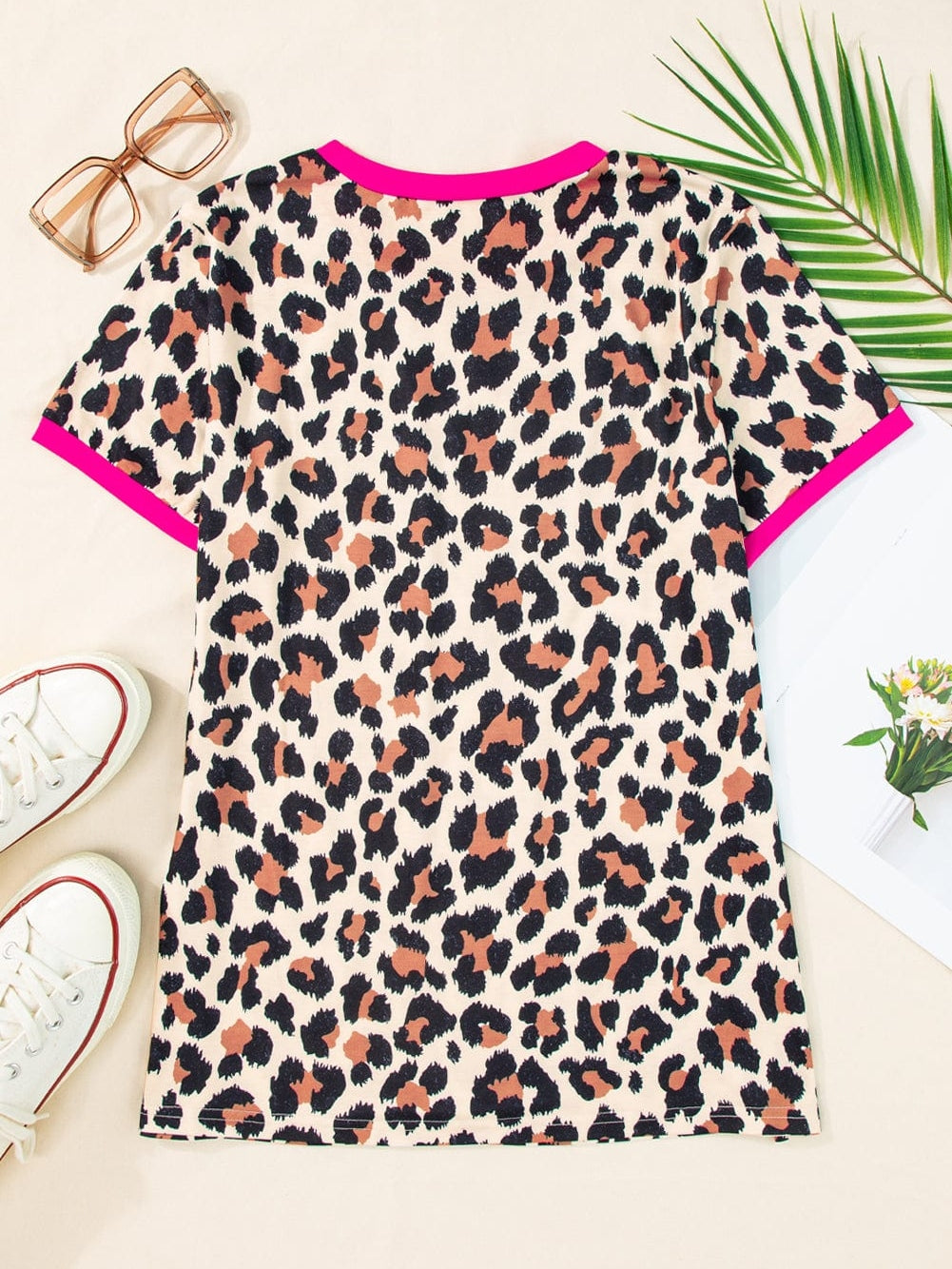 Leopard Print White T-Shirt with Chic Contrast Trim
