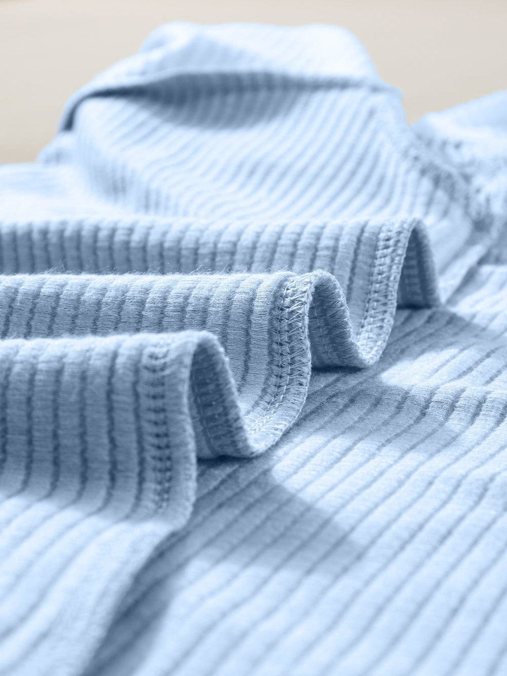 Light Blue Ribbed Colorblock Tee with Chic Design