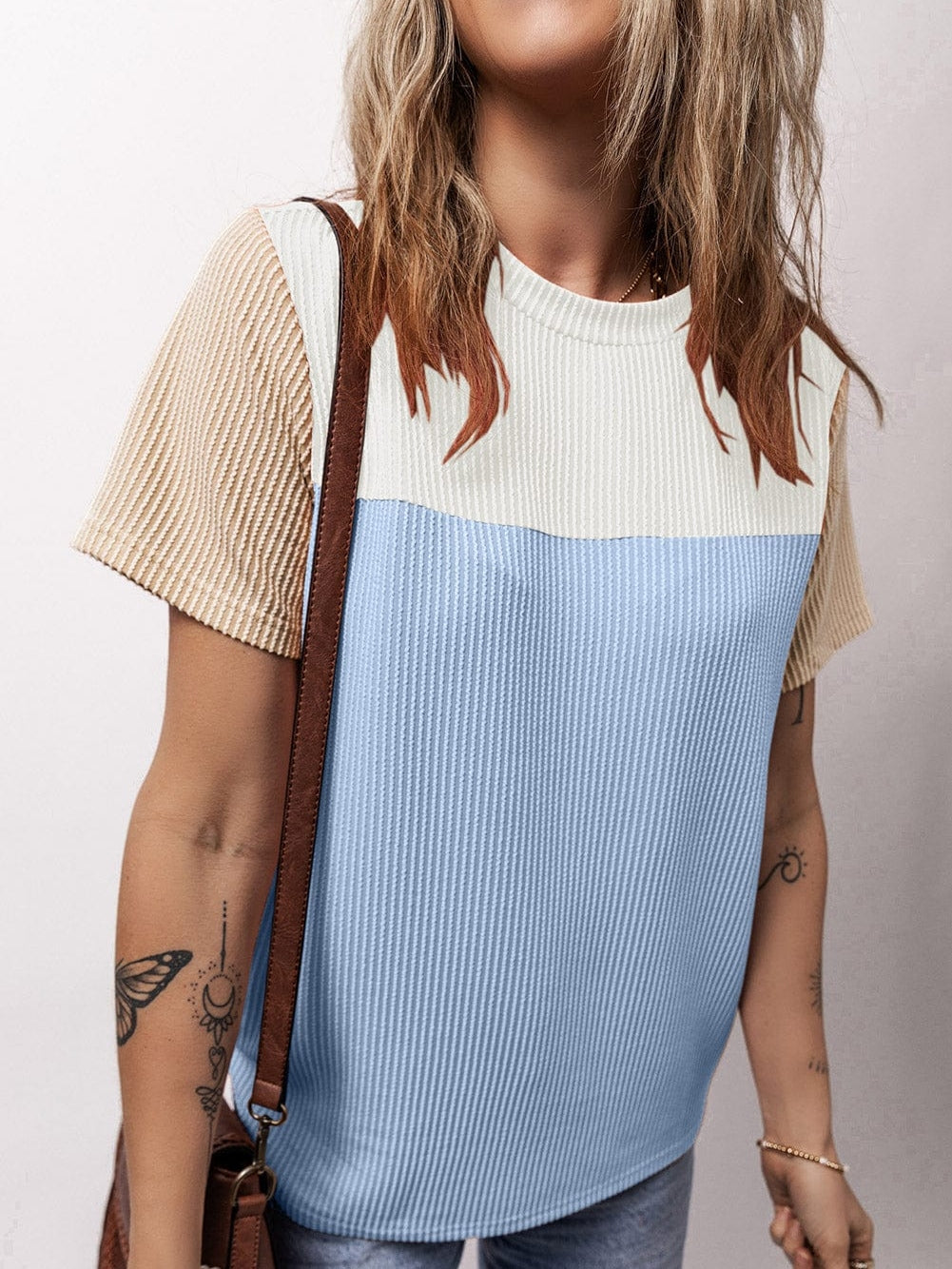 Light Blue Ribbed Colorblock Tee with Chic Design