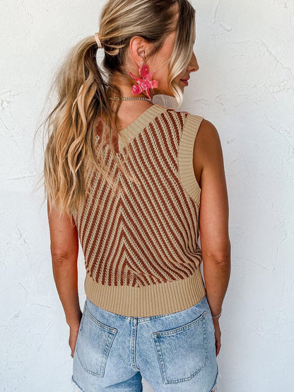 Light Chevron Knit V Neck Sleeveless Sweater Vest in Beige French Beige
