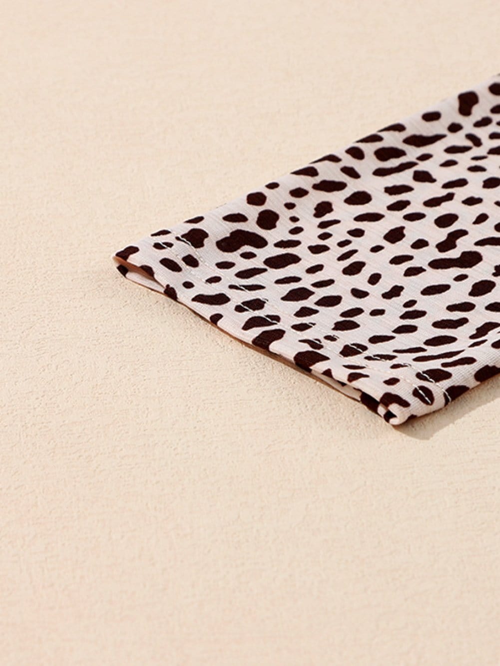 Loose Leopard Print V-neck Dress - Drop Shoulder- A-Line - Closed - Cape - Paneled