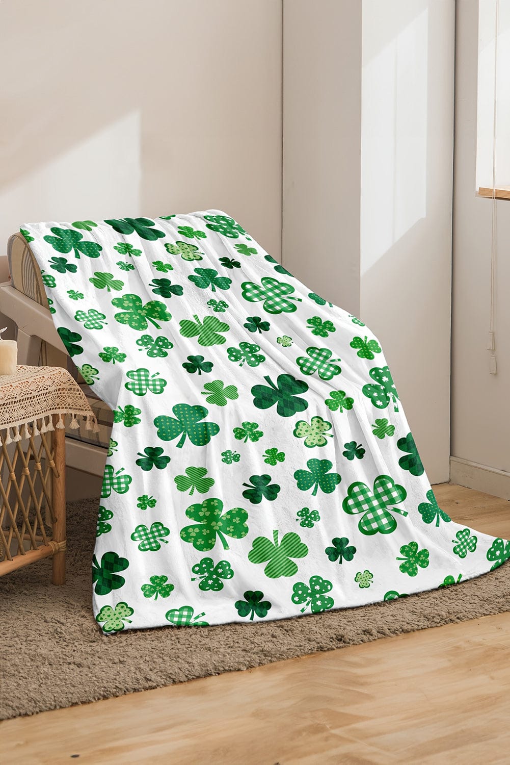 Lucky Clover Print Flannel Travel Blanket 130*150cm