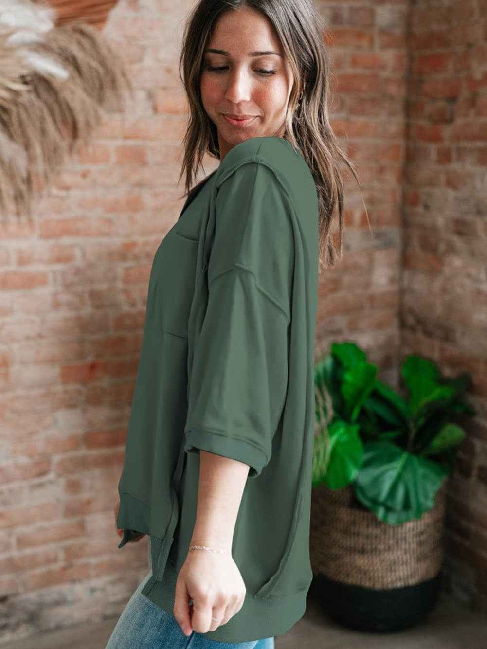 Modern Oversized Split Hem Pocket Tunic Top