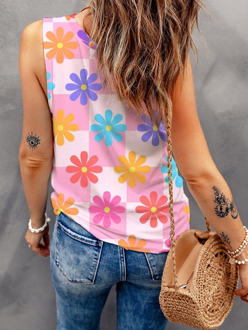 Pink Floral Sleeveless Summer Top with Round Neck