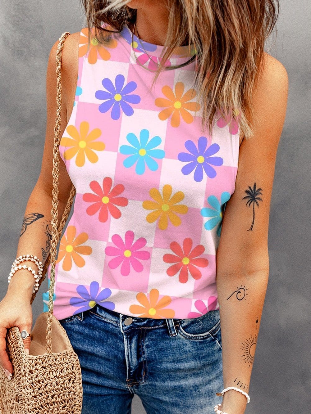 Pink Floral Sleeveless Summer Top with Round Neck