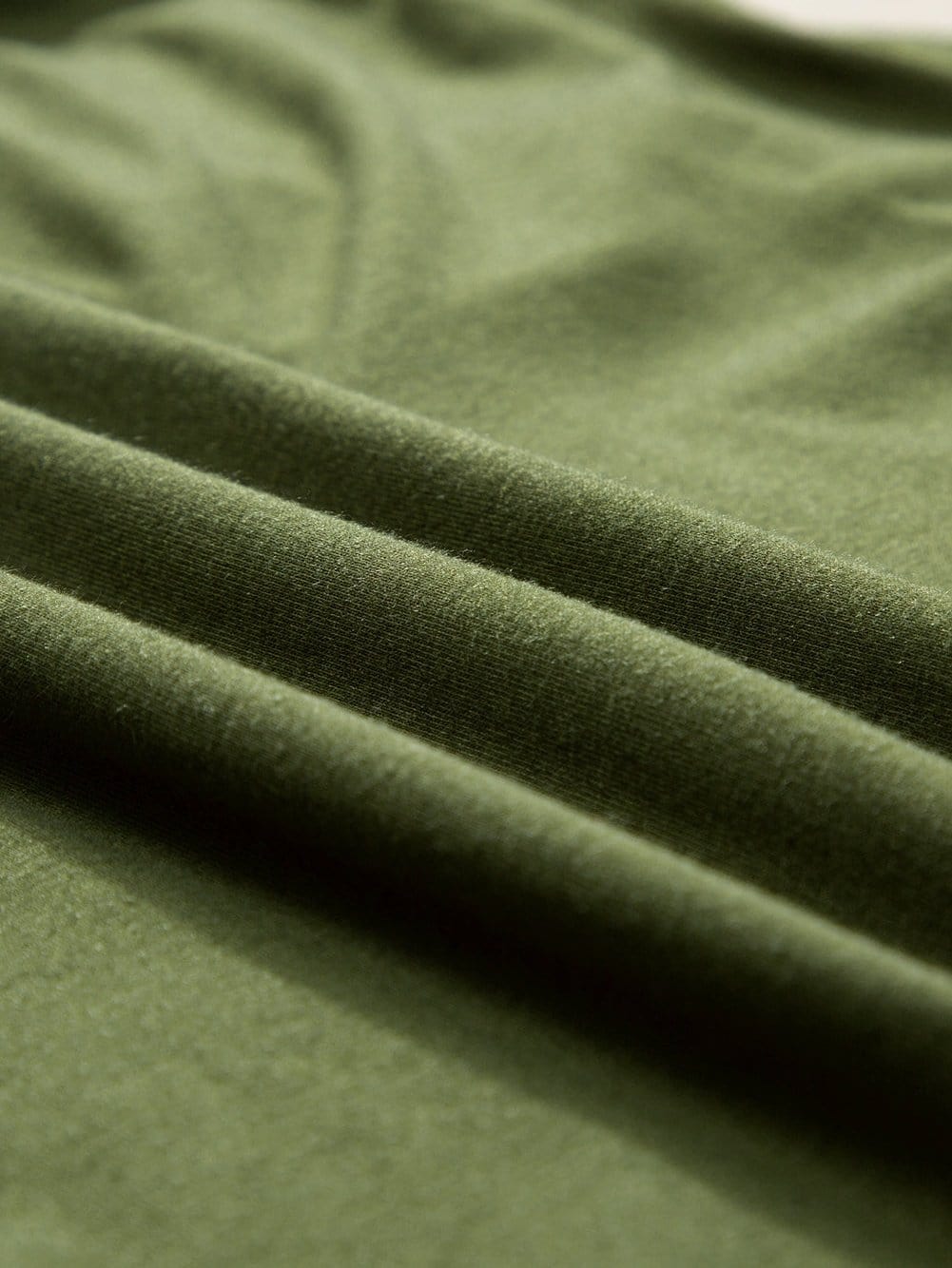 Pleated Fern Green Notched V-Neck Puff Sleeve Shift Dress