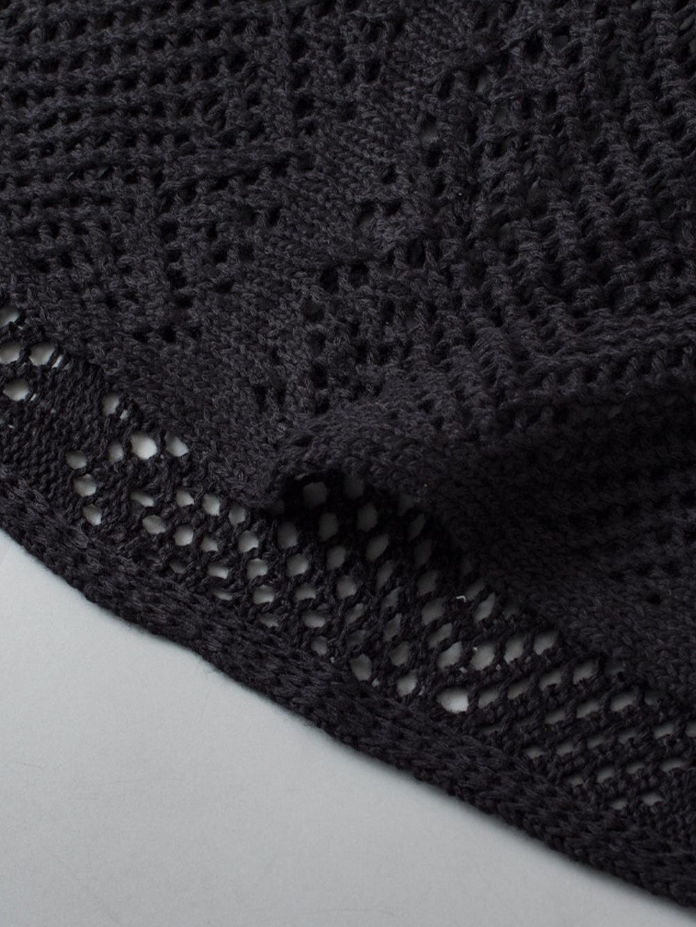 Pointelle Knit Black Scallop Trim Short Sleeve Top