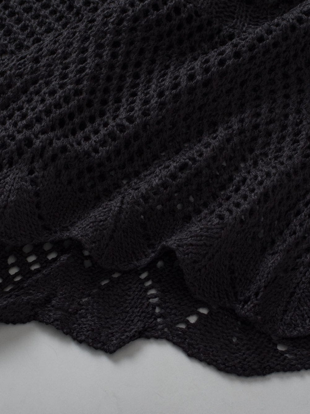 Pointelle Knit Black Scallop Trim Short Sleeve Top