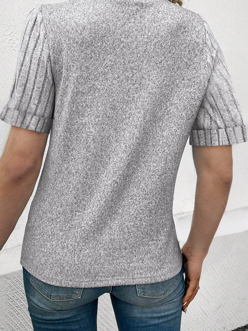 Ribbed Gray Short Sleeve Round Neck T-shirt