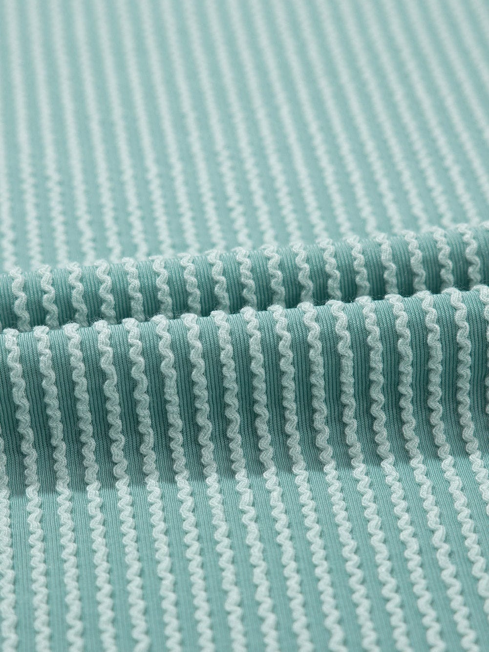 Ribbed Skobeloff Colorblock T-Shirt with Textured Detail