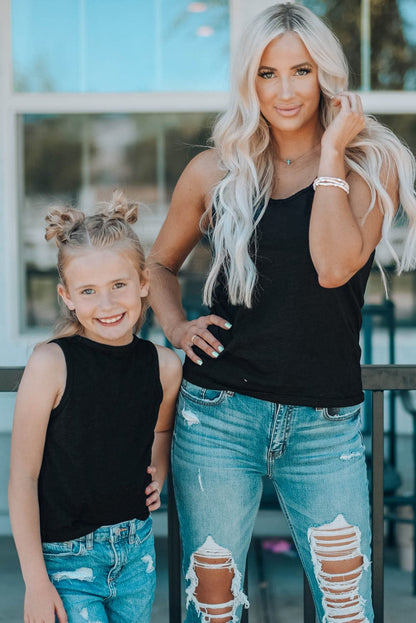 Sleek Black Sleeveless Scoop Neck Tank Top