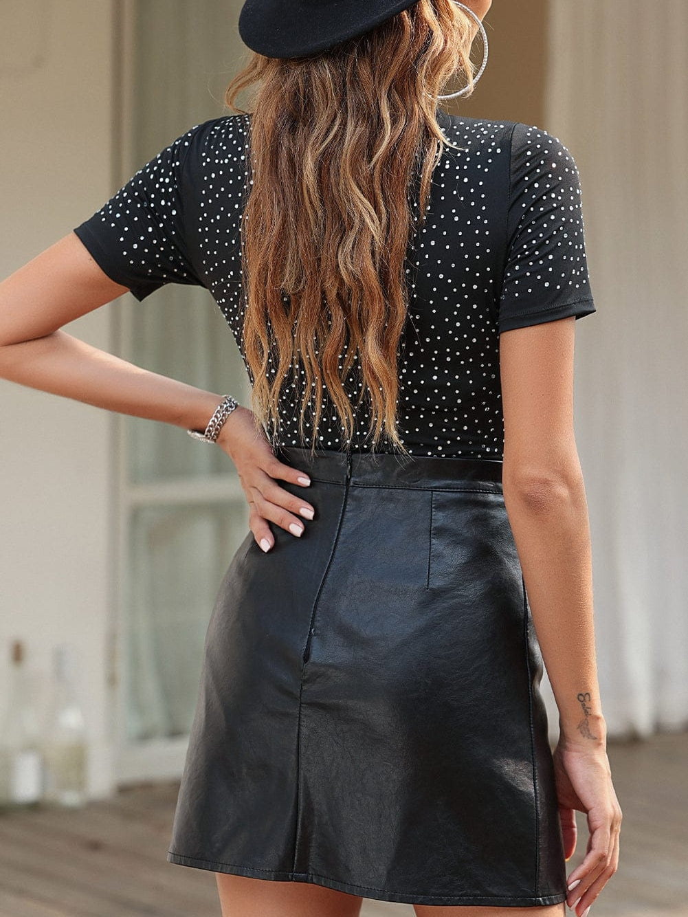 Sparkling Black Rhinestone Round Neck Short Sleeve Bodysuit