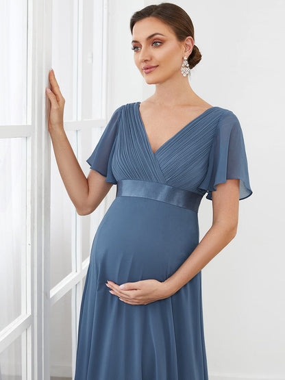 Stylish and Comfortable V-neck Maternity Dress