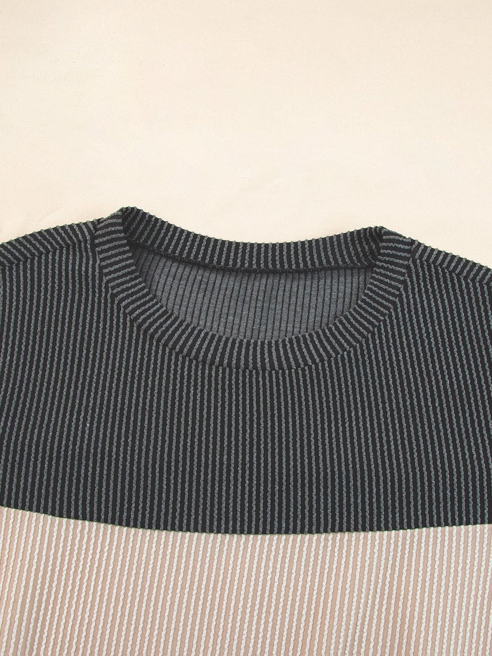 Stylish Black Ribbed Colorblock Tee