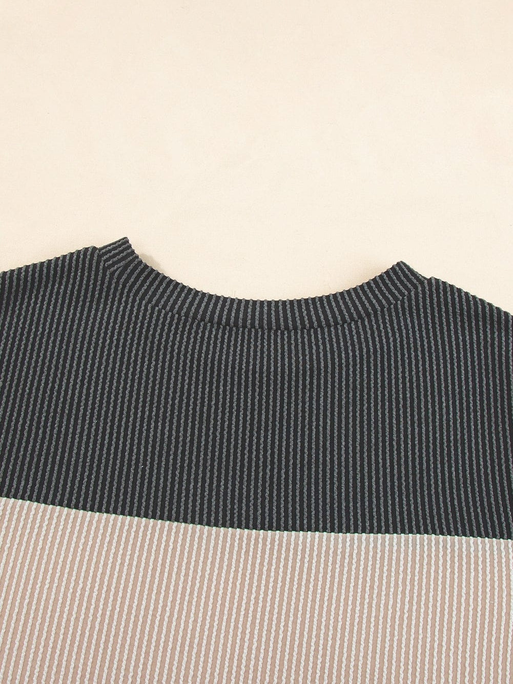 Stylish Black Ribbed Colorblock Tee