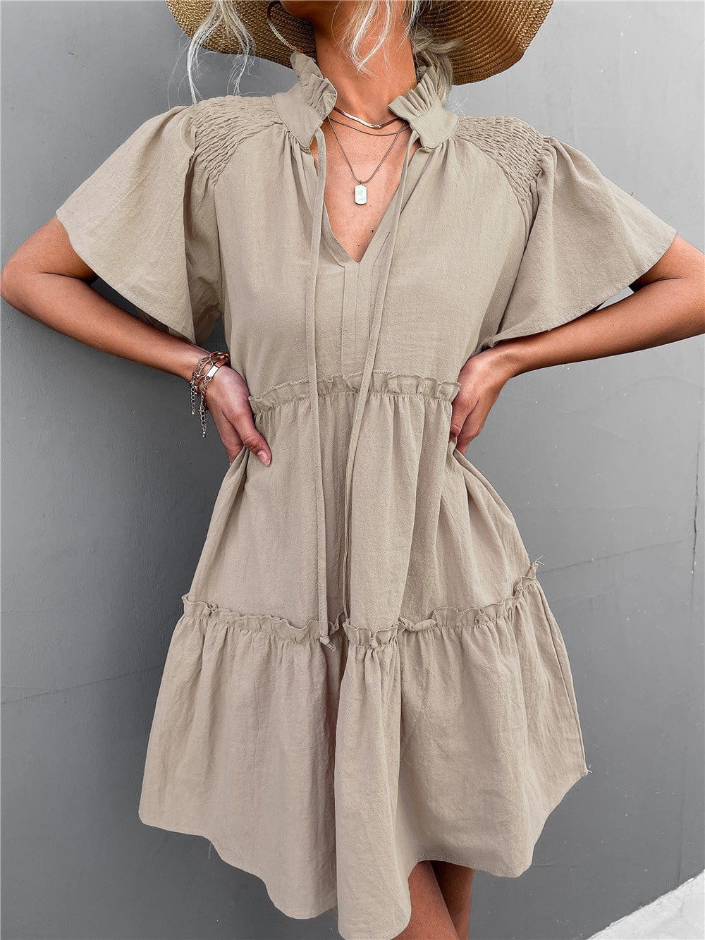 Stylish Pleated V-Neck Dress with Belt and Short Sleeves