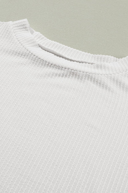 Stylish White Ribbed Knit Top with Quarter Sleeves