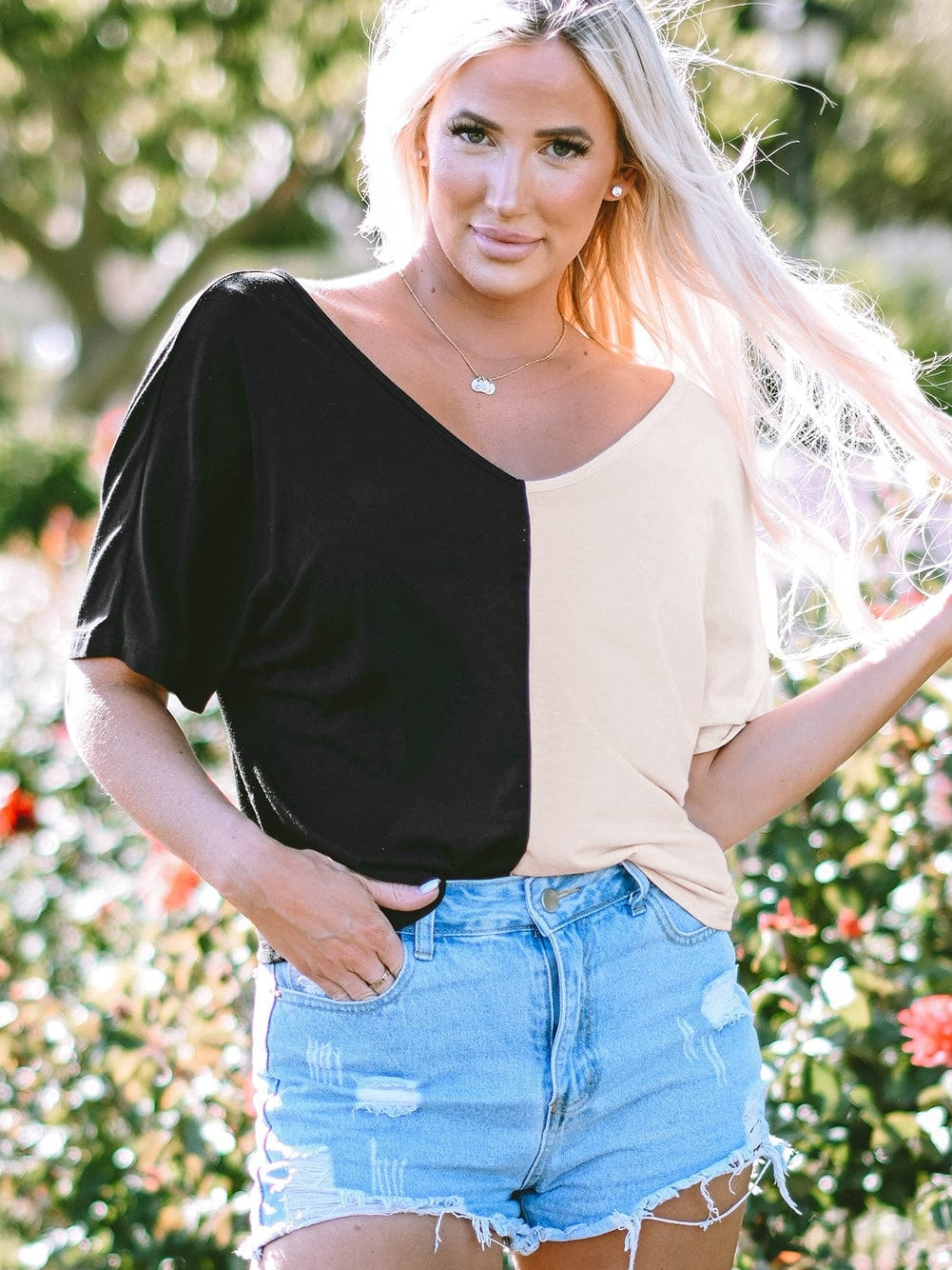 Twist Back Black Color Block V-Neck Short Sleeve Top