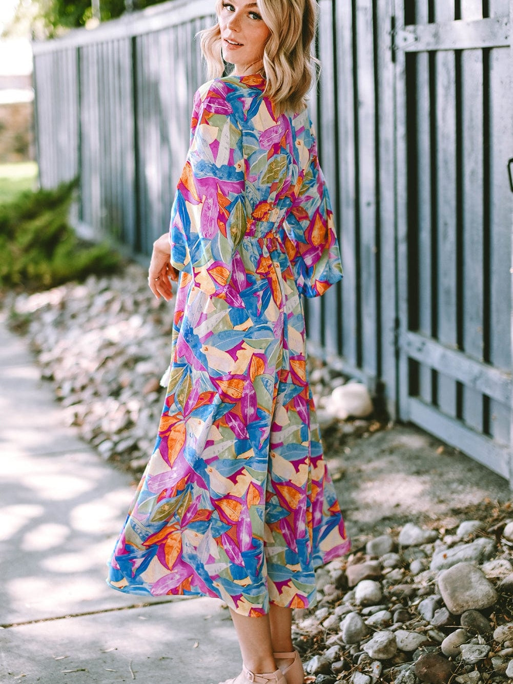 Vibrant Abstract Print V-Neck Maxi Dress with High Waist