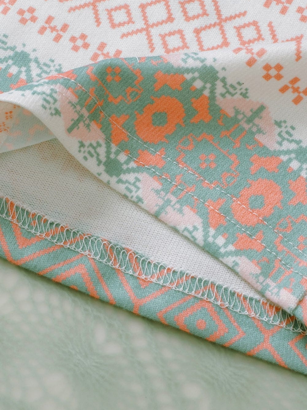 Western Style White Aztec Print Tie Back Tank Top