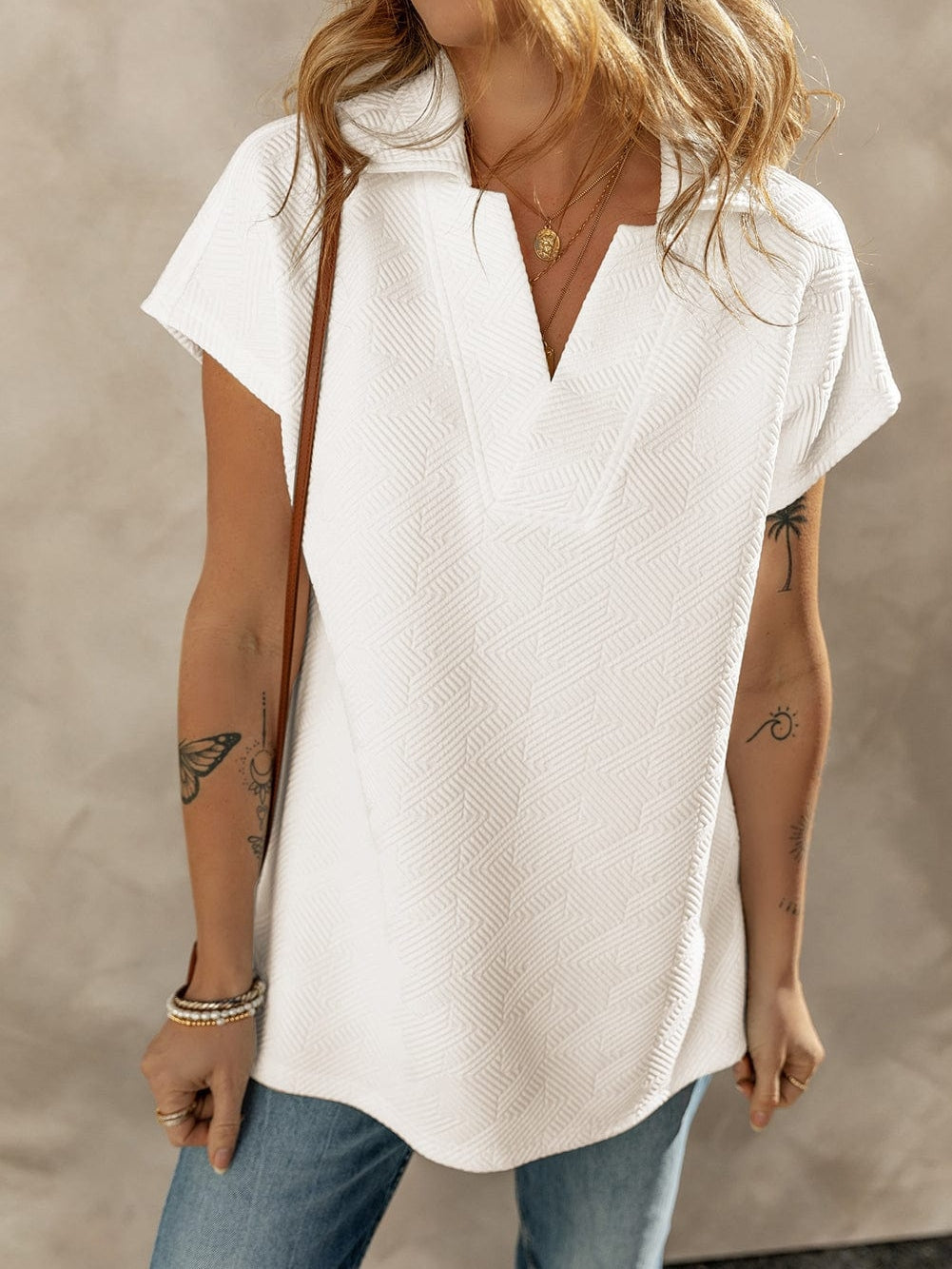White Collared V Neck Textured Top with Short Sleeves