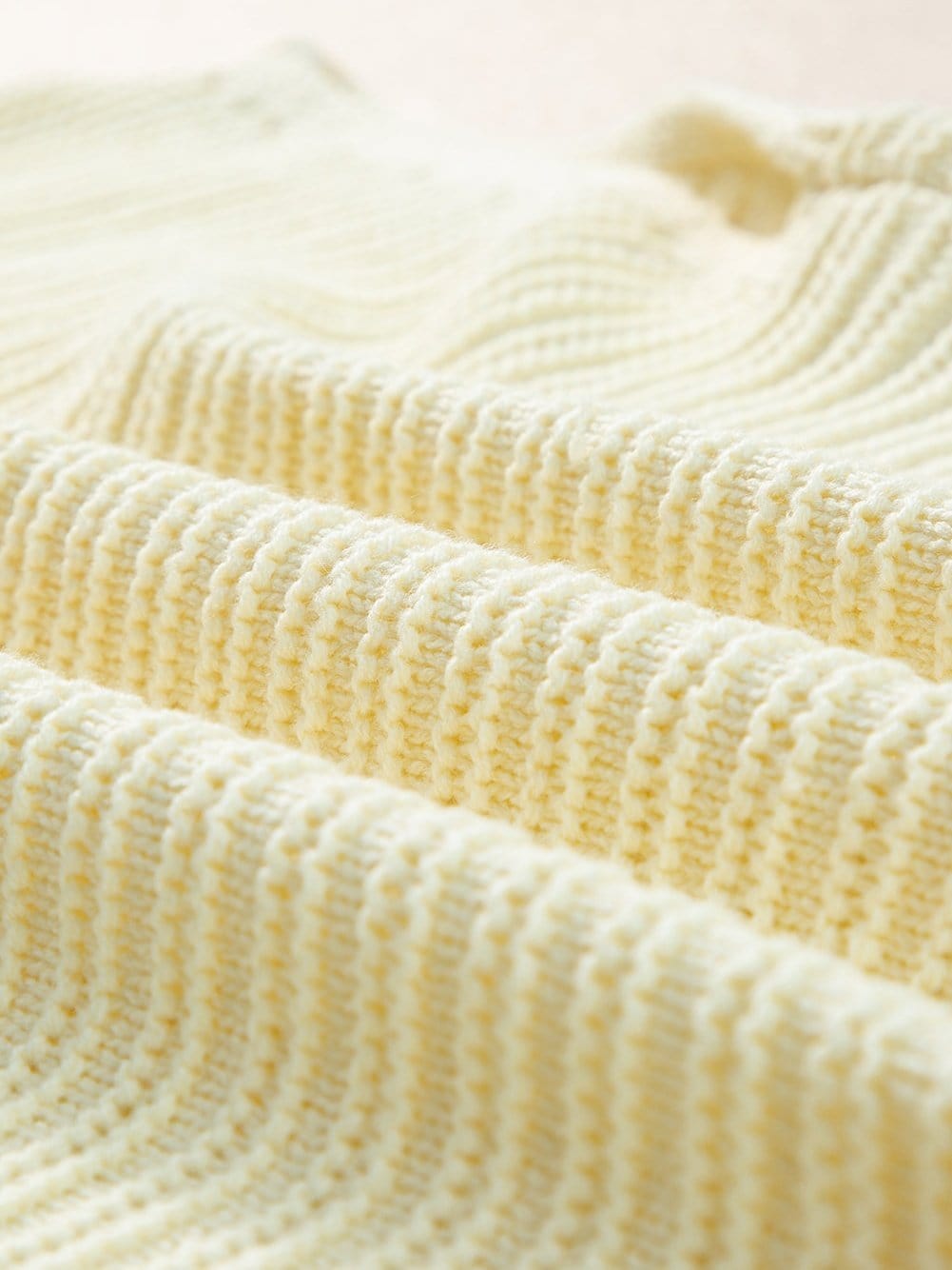 White Floral Crochet Sleeveless Knit Top with Round Neck