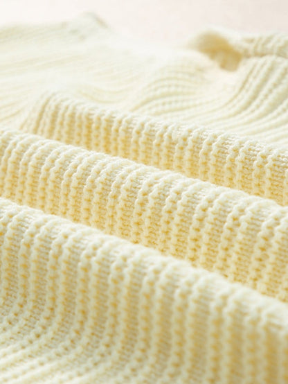 White Floral Crochet Sleeveless Knit Top with Round Neck