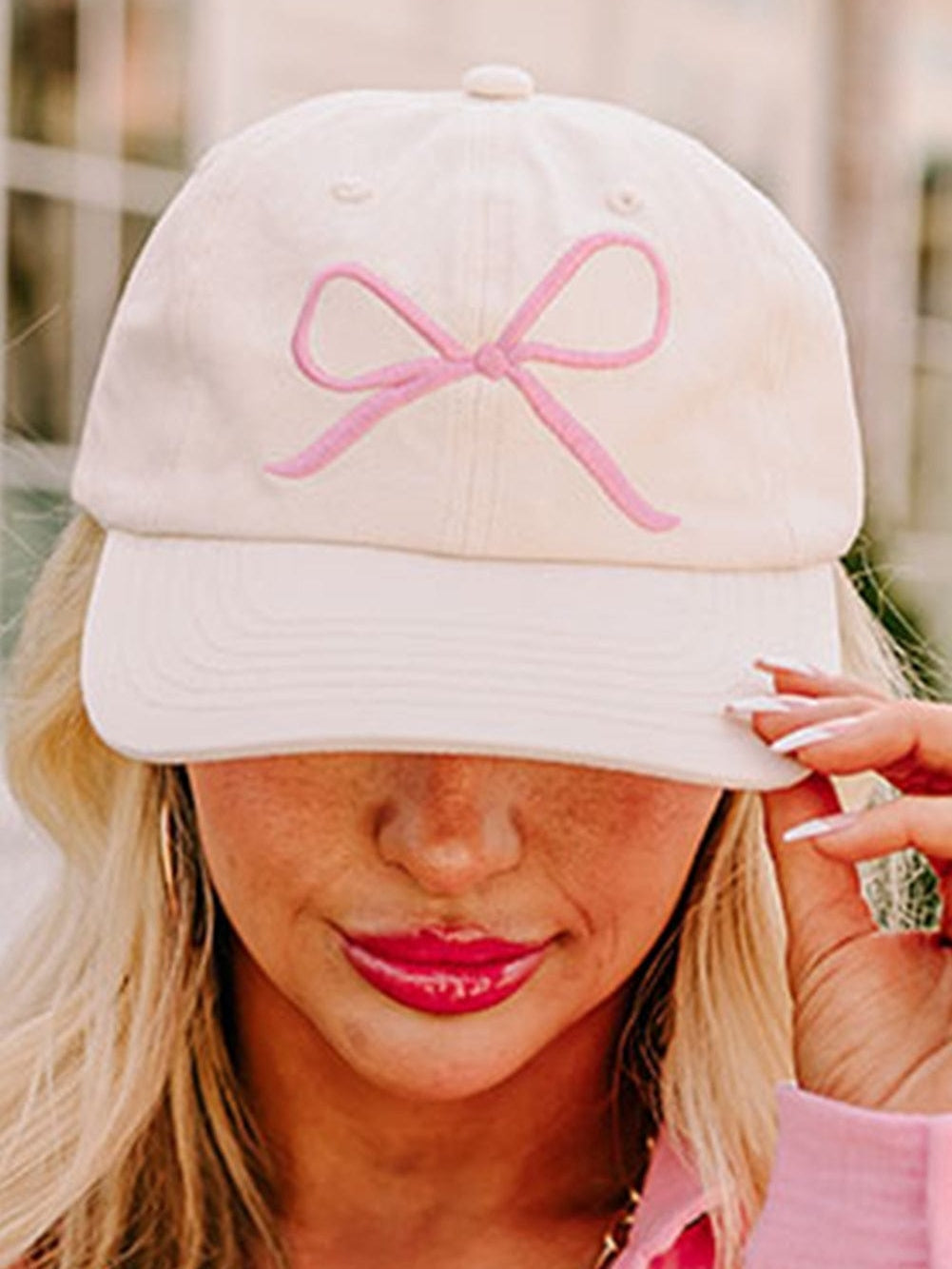 White Girlish Bow Embroidered Baseball Cap