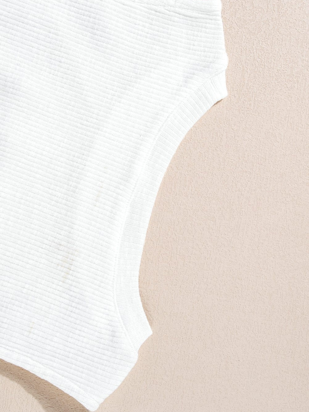 White Textured Sleeveless Tank Top with Contrast Seams