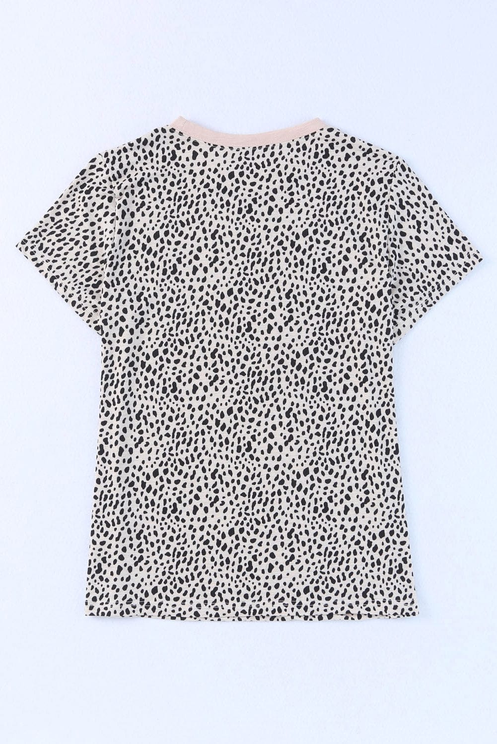 Wild Cheetah Pattern Round Neck Tee with Short Sleeves