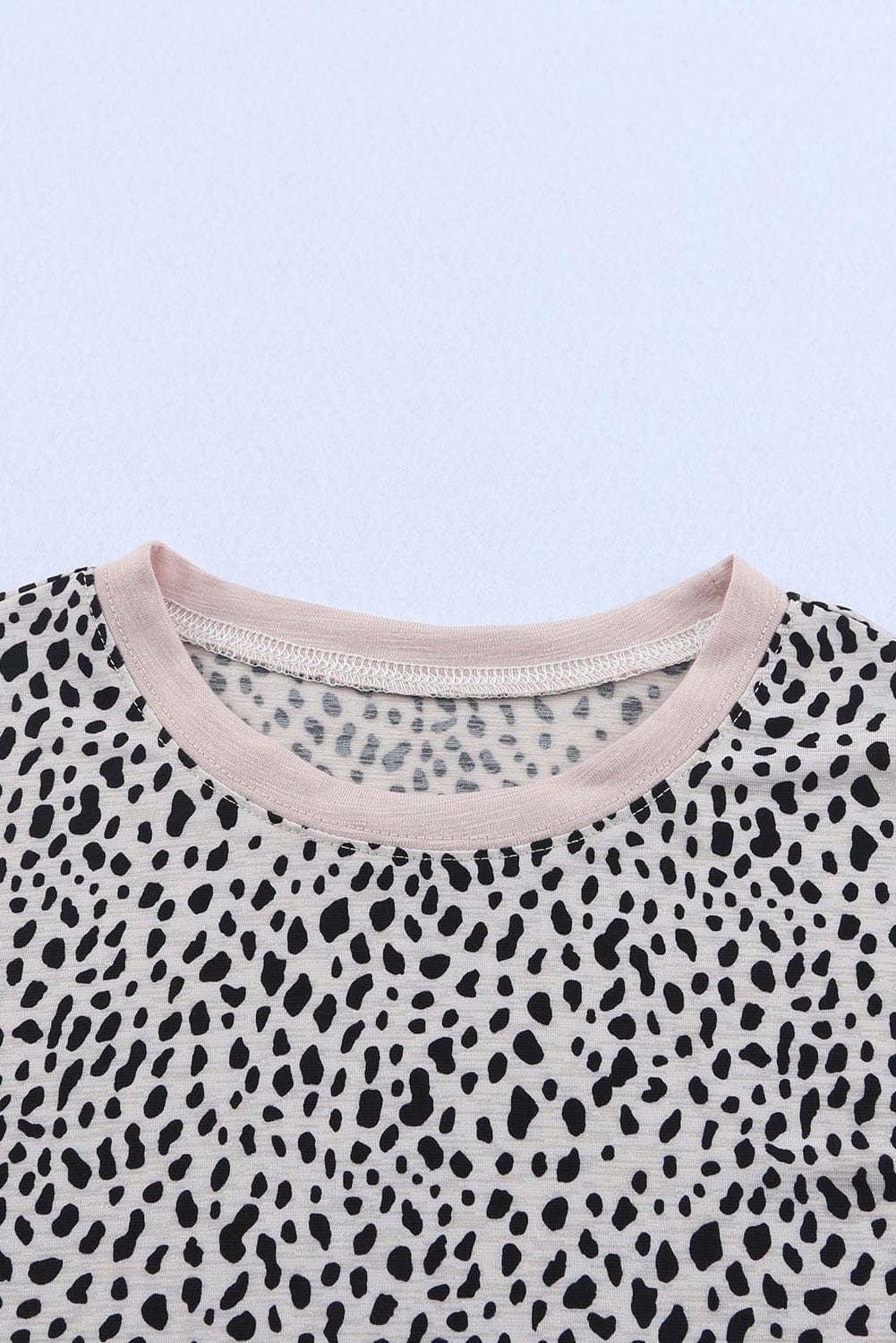Wild Cheetah Pattern Round Neck Tee with Short Sleeves