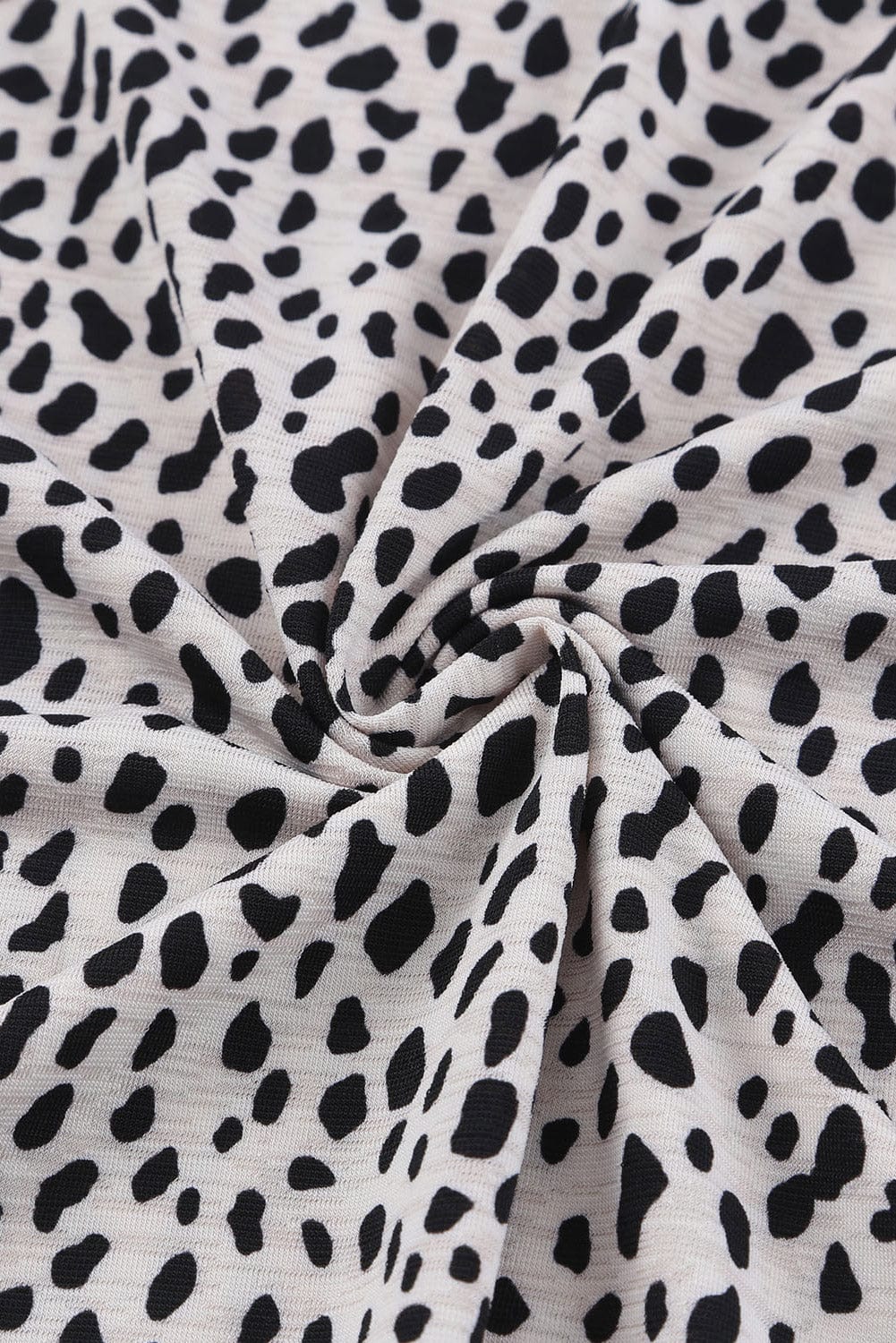 Wild Cheetah Pattern Round Neck Tee with Short Sleeves